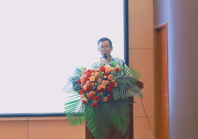 知云时代教育集团召开2023-2024学年教育教学工作总结研讨培训会(图2)