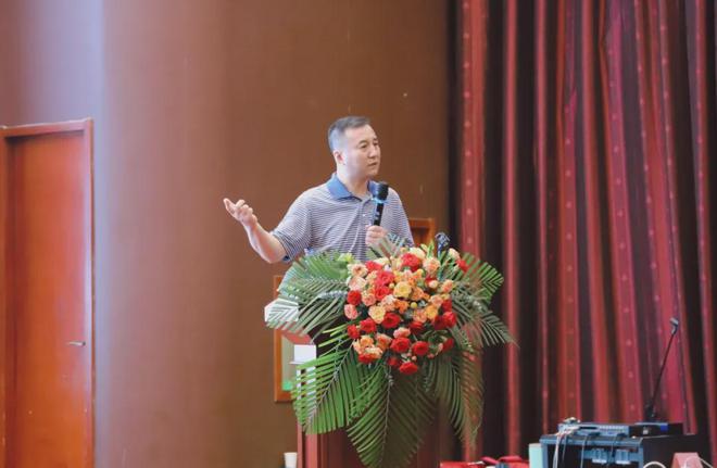 知云时代教育集团召开2023-2024学年教育教学工作总结研讨培训会(图13)