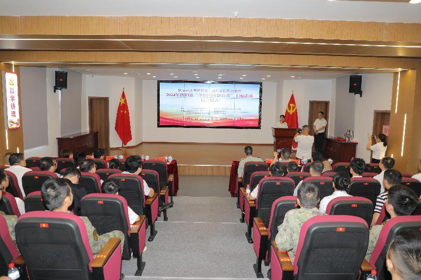 湖南衡阳县启动“全民国防教育月”主题活动(图1)