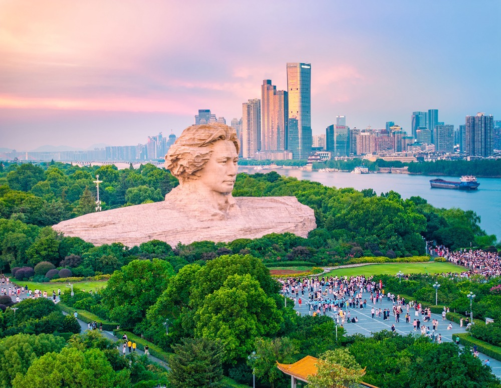 四季度这座城市拼了(图3)