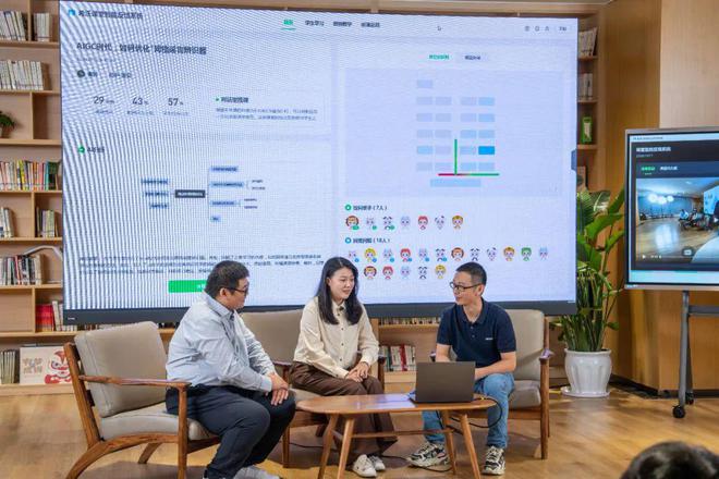 希沃连发新品：AI走向解决学校、家庭教育需求的奇点时刻(图4)