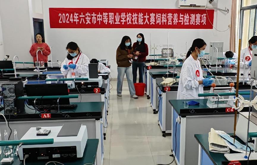 磨砺赛技尽展锋芒——2024年六安市中等职业学校技能大赛霍山职业学校赛点正式开赛(图2)