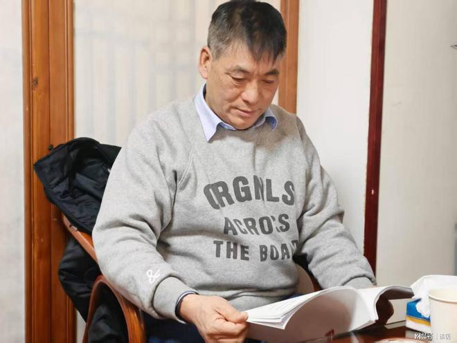 李广金:从戈壁到医坛的坚守之路(图2)