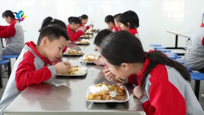 关键词回眸教育2024：放心“校园餐”(图8)