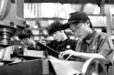 联动产业优化调整勾勒职教新蓝图——1434个专业基本覆盖国民经济各领域(图1)