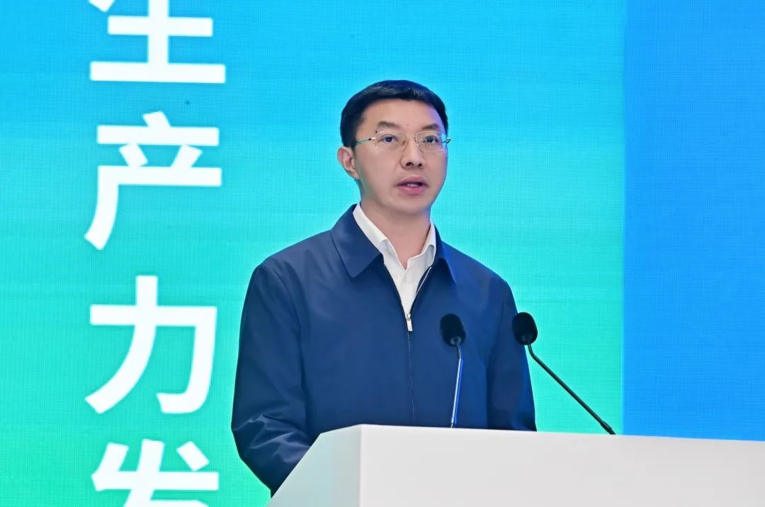 构建产教融合新格局赋能新质生产力发展——2025（第二届）产教融合发展大会在泸州开幕(图2)