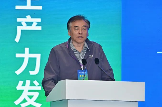 构建产教融合新格局赋能新质生产力发展——2025（第二届）产教融合发展大会在泸州开幕(图3)