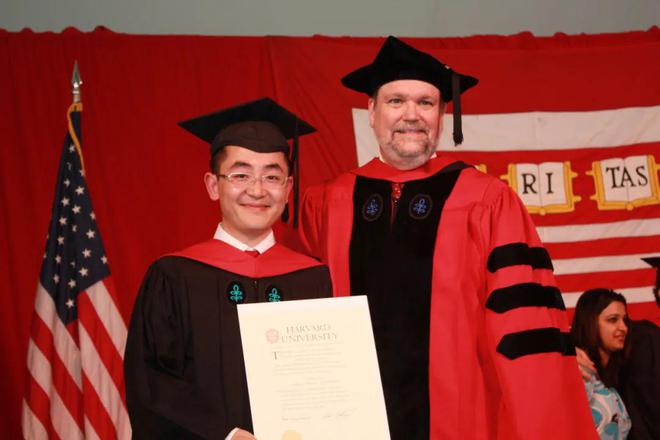 打破信息茧房｜何亮：“AI+教育”创业者打造“技术新引擎”！(图5)