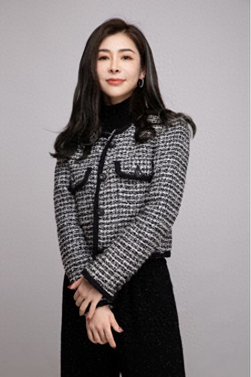 对话新经济人物十方融海梨花教育CEO杨楠:“兴趣教育+科技赋能”重构银发新生态封面天天见(图1)