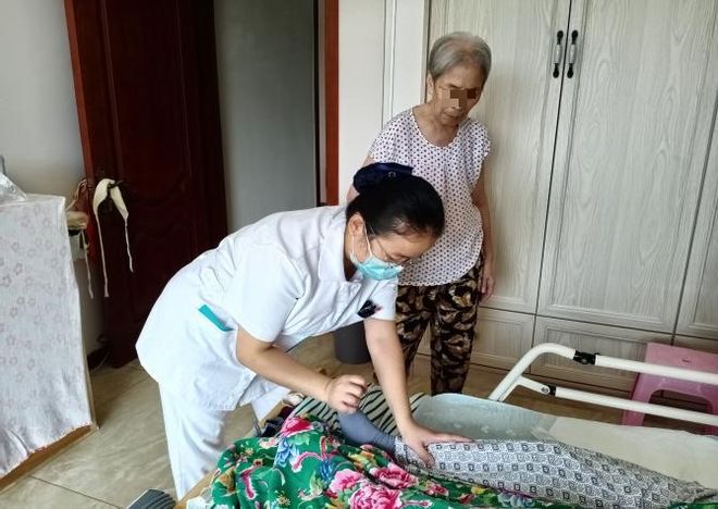 为护理服务插上“移动翅膀”!烟台试点“互联网+护理”显成效(图2)