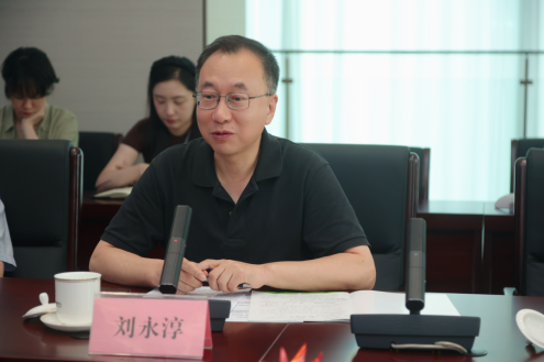 探索智能时代写作教育新路径《AI+开悟作文》新书发布会在京举办(图2)