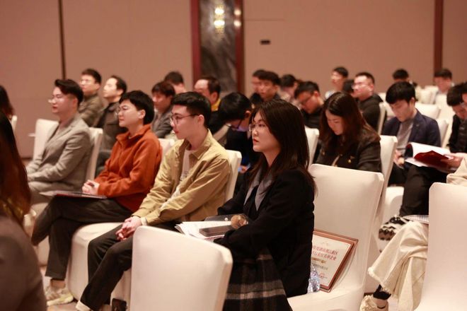 好学星城荣耀加冕荣获2024年湖南湘江新区教育行业双项殊荣(图1)