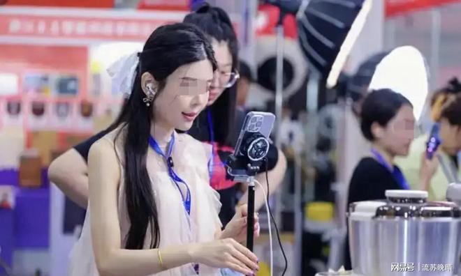 杭州网红集体大撤退了(图1)