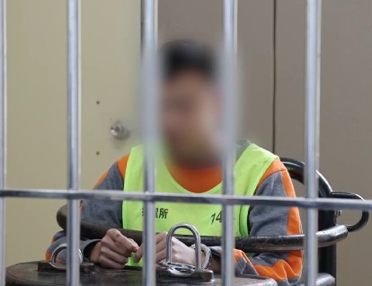 “忘记1月1日14岁会被拘留”3名15岁少年持械打人被行拘(图1)