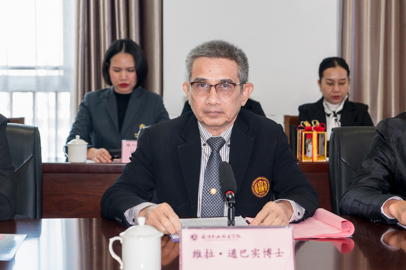 泰国职业教育代表团一行到安顺职院交流参访(图2)