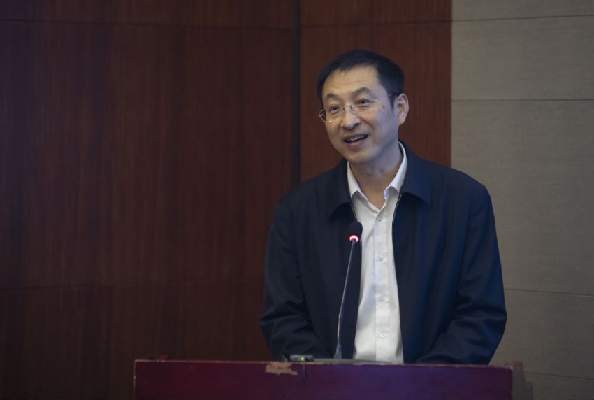 中国经营报社社长、总编辑季为民：我们要建设对未成年人健康成长友好的互联网世界(图1)