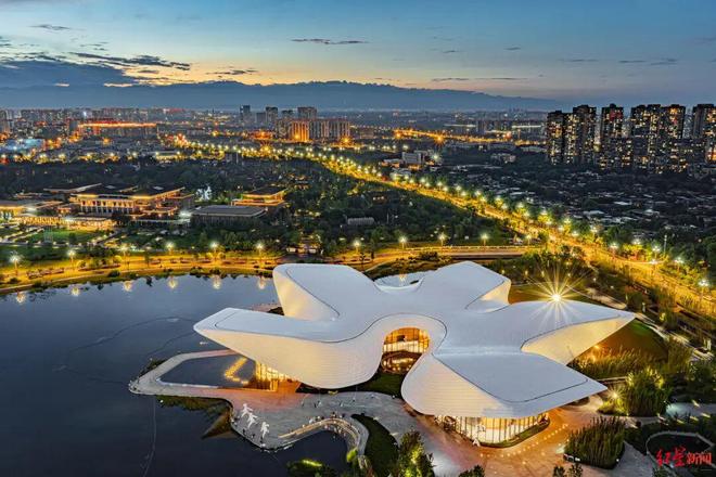 13年！一场会与一座城共启未来新纪元(图2)