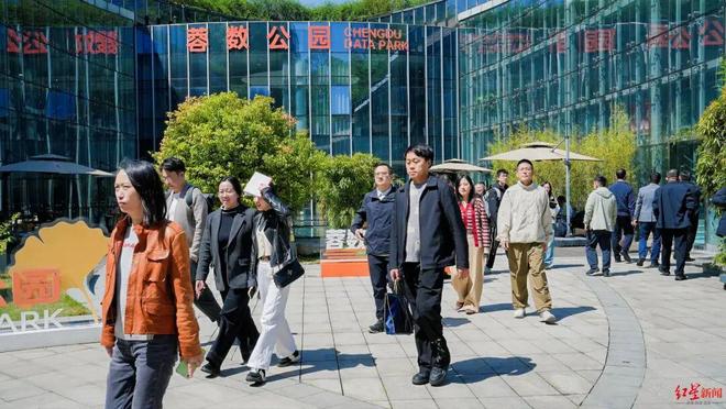 13年！一场会与一座城共启未来新纪元(图4)